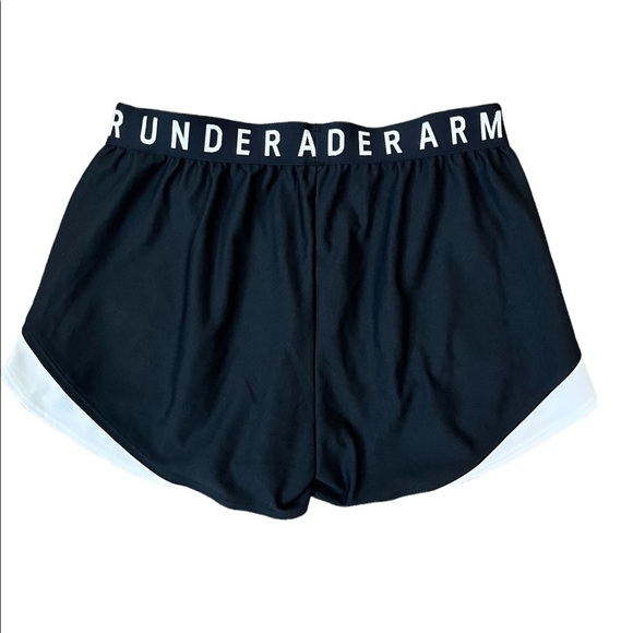 Under Armour Workout Shorts - Picture 2 of 3
